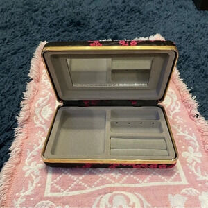 Vintage jewelry travel clutch​